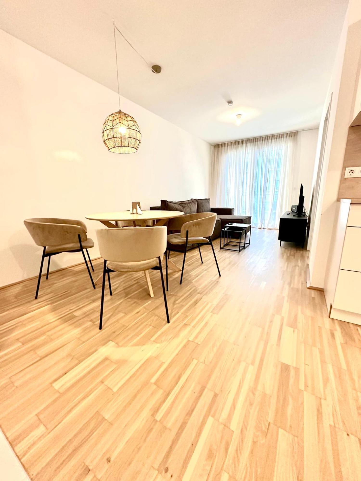 Coho City Apartments Mit Hauseigener Tiefgarage Вена Экстерьер фото