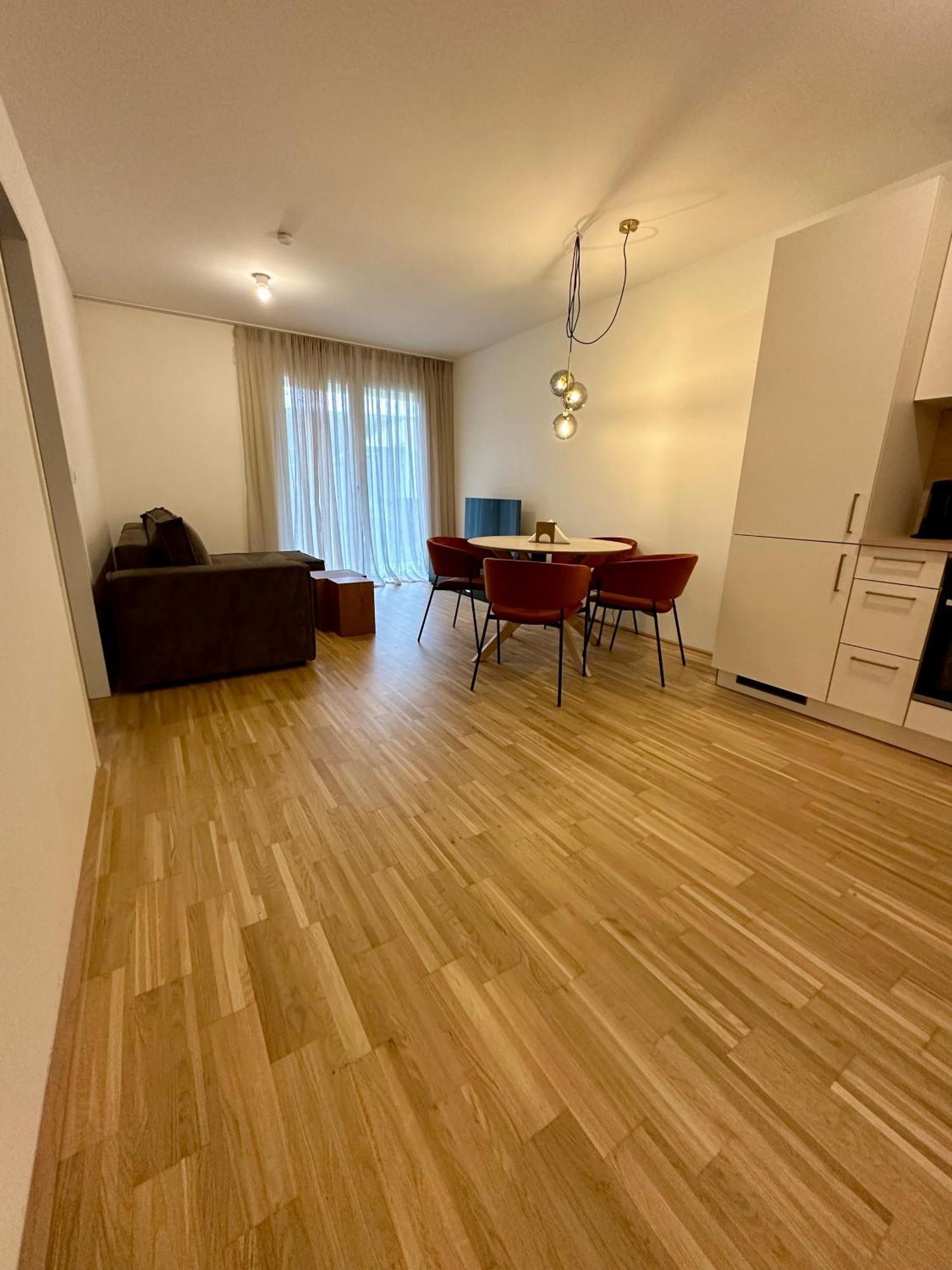 Coho City Apartments Mit Hauseigener Tiefgarage Вена Экстерьер фото