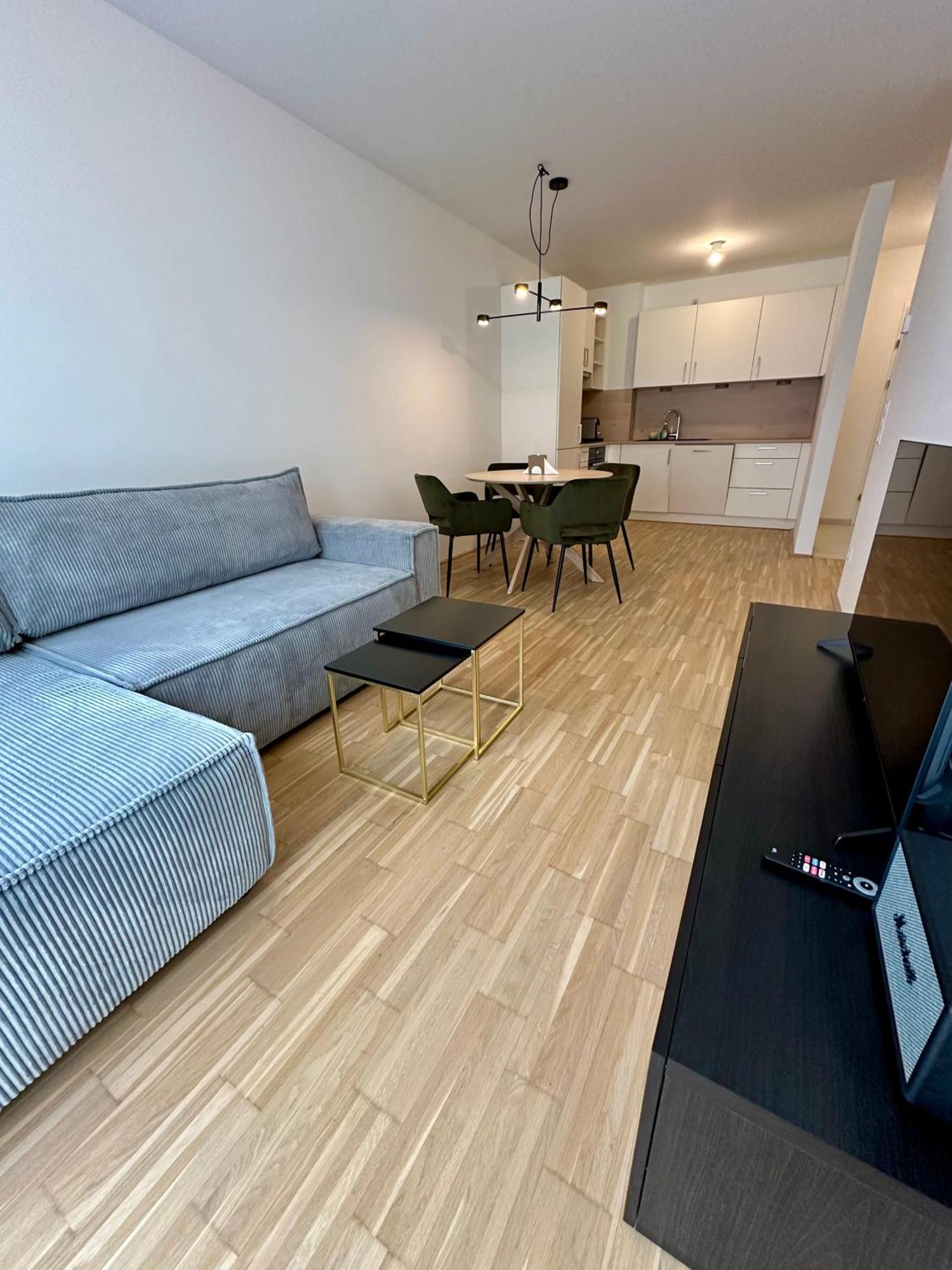 Coho City Apartments Mit Hauseigener Tiefgarage Вена Экстерьер фото