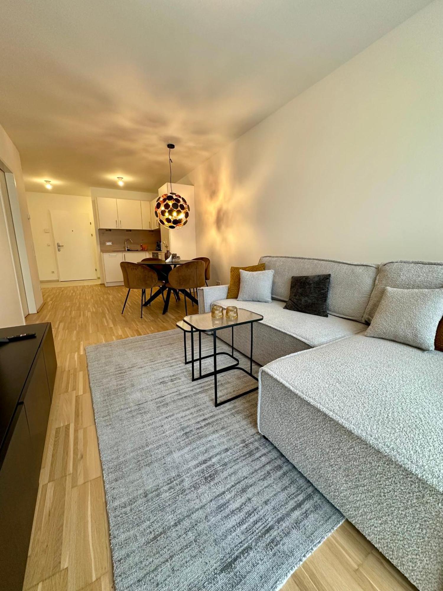 Coho City Apartments Mit Hauseigener Tiefgarage Вена Экстерьер фото